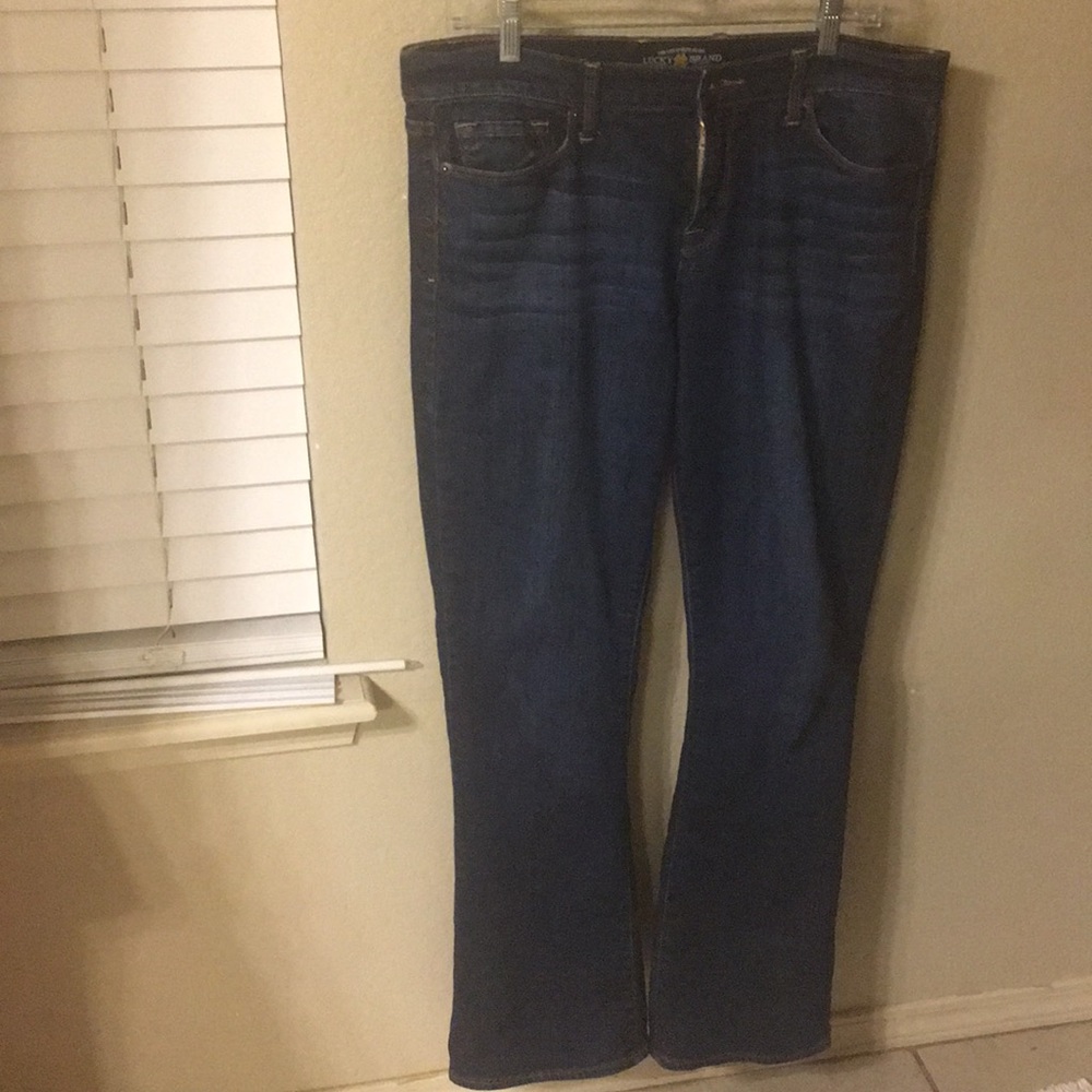 Lucky brand jeans! Great condition size 10/30 reg